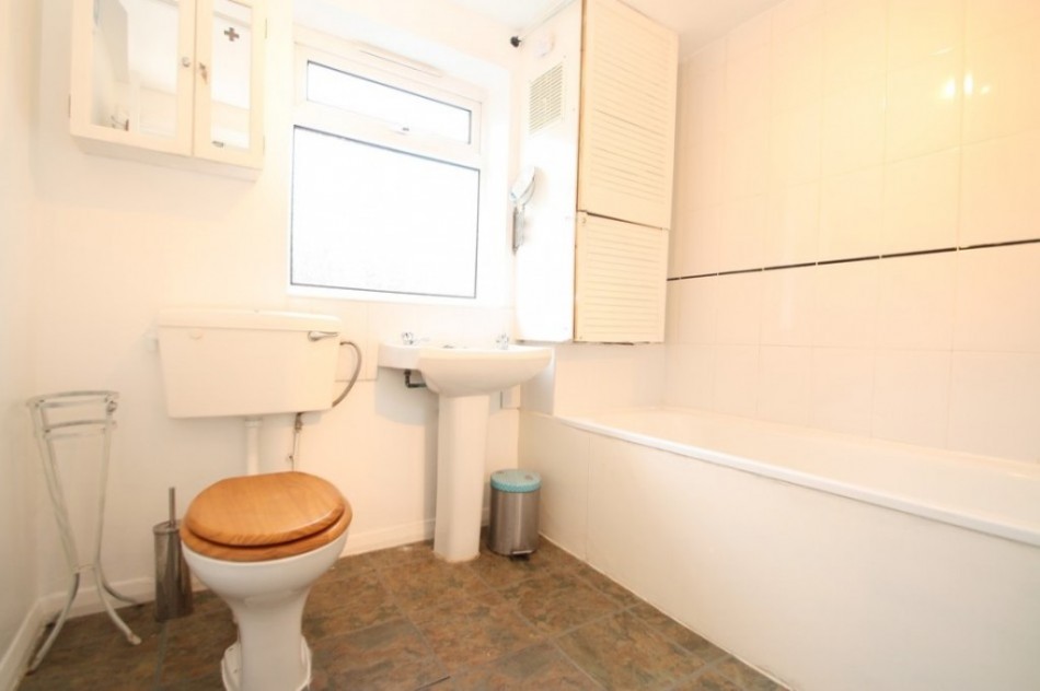 Images for Stanley Road, London EAID:a715bec80fa7dfbe68cbc907ead71bf4 BID:1