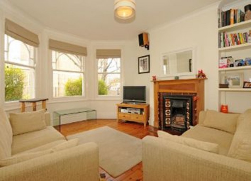 Images for Falkland Road EAID:a715bec80fa7dfbe68cbc907ead71bf4 BID:1