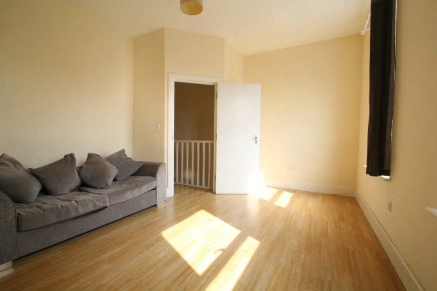 Images for Green Lanes, Haringey EAID:a715bec80fa7dfbe68cbc907ead71bf4 BID:1