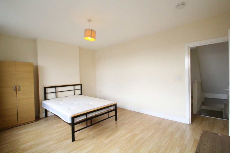 Images for Green Lanes, Haringey EAID:a715bec80fa7dfbe68cbc907ead71bf4 BID:1