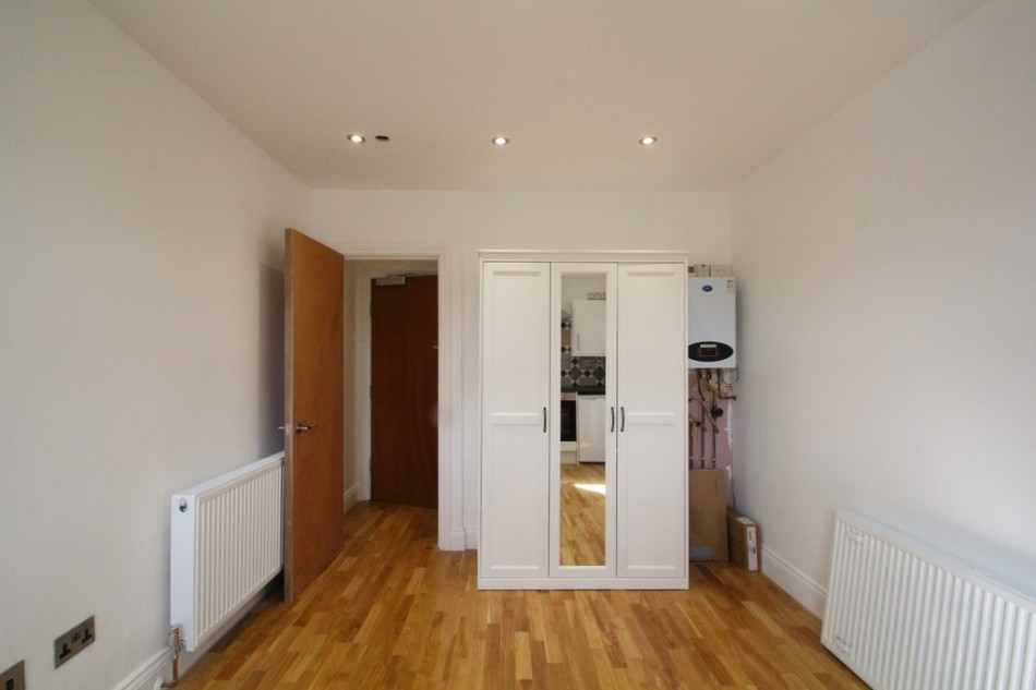 Images for Turnpike Lane, Harringey EAID:a715bec80fa7dfbe68cbc907ead71bf4 BID:1
