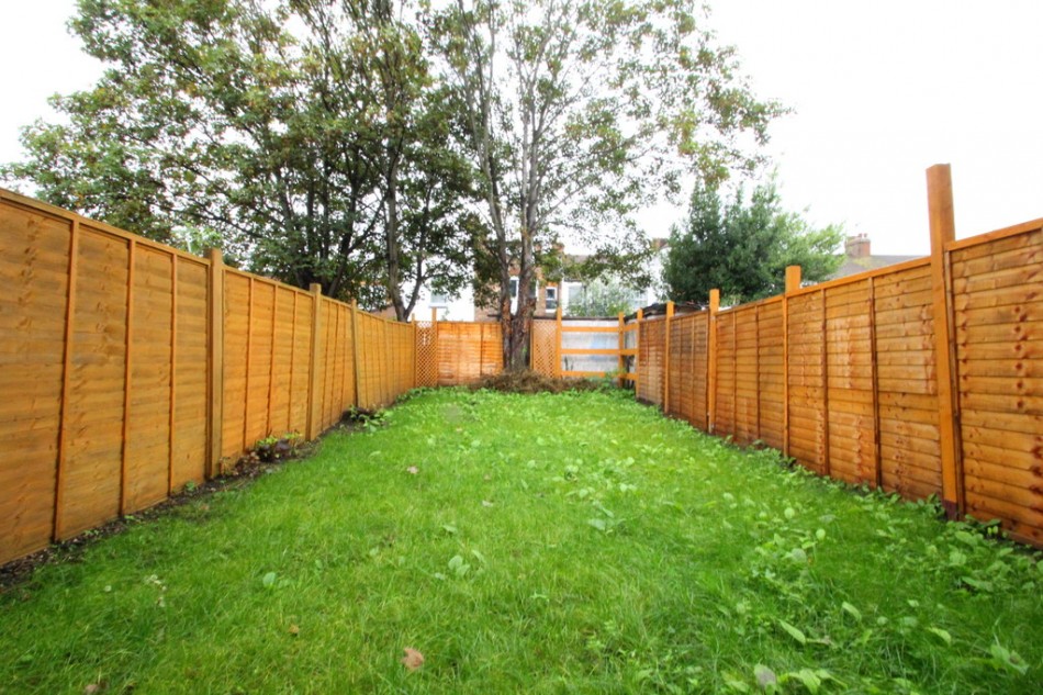 Images for Sirdar Road, Wood Green EAID:a715bec80fa7dfbe68cbc907ead71bf4 BID:1