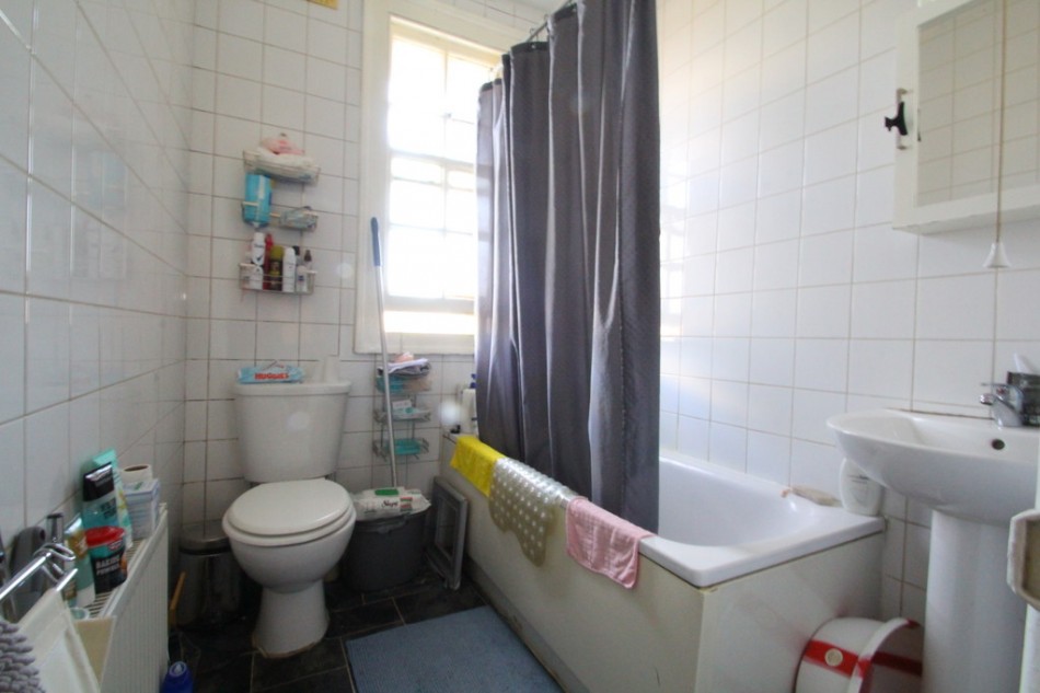 Images for Risley Avenue, Tower Gardens EAID:a715bec80fa7dfbe68cbc907ead71bf4 BID:1