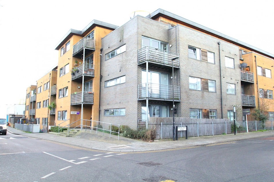 Images for Grovelands Road, London EAID:a715bec80fa7dfbe68cbc907ead71bf4 BID:1