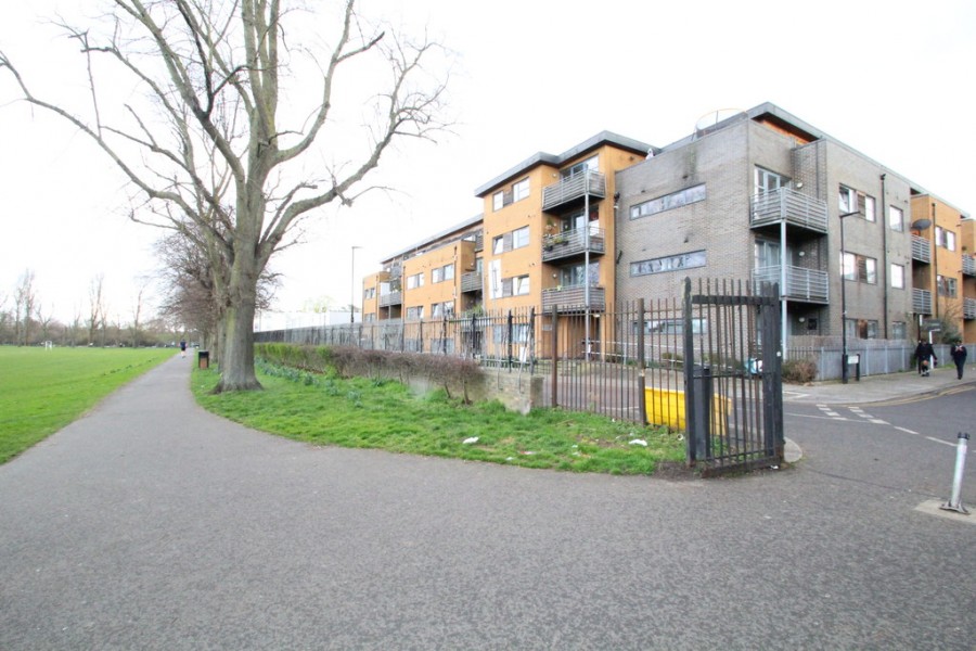Images for Grovelands Road, London EAID:a715bec80fa7dfbe68cbc907ead71bf4 BID:1