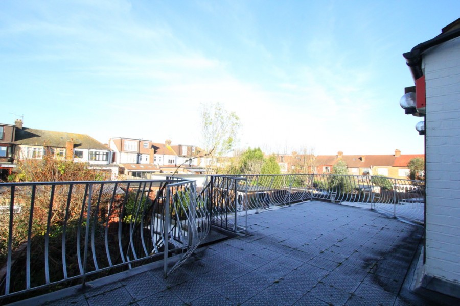 Images for Connaught Gardens, Palmers Green EAID:a715bec80fa7dfbe68cbc907ead71bf4 BID:1