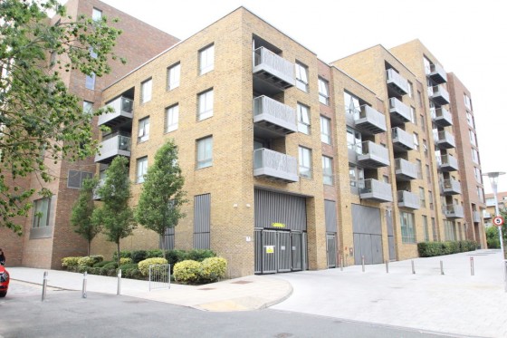View Full Details for Smithfield Square, Hornsey - EAID:a715bec80fa7dfbe68cbc907ead71bf4, BID:1