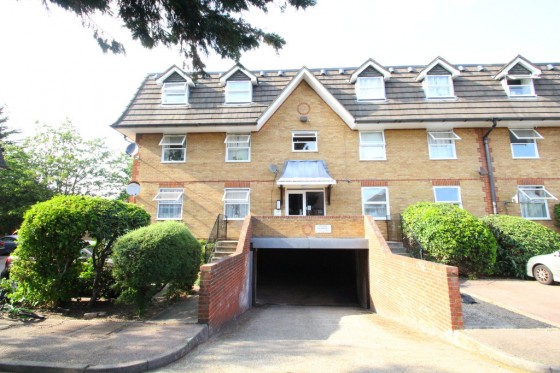 View Full Details for Millstream Close, Palmers Green - EAID:a715bec80fa7dfbe68cbc907ead71bf4, BID:1