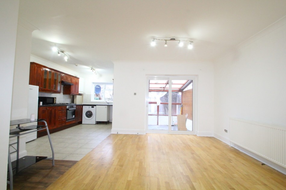 Images for St. Mary's Road, London EAID:a715bec80fa7dfbe68cbc907ead71bf4 BID:1