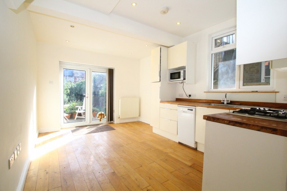 Images for Falkland Road, Harringey EAID:a715bec80fa7dfbe68cbc907ead71bf4 BID:1