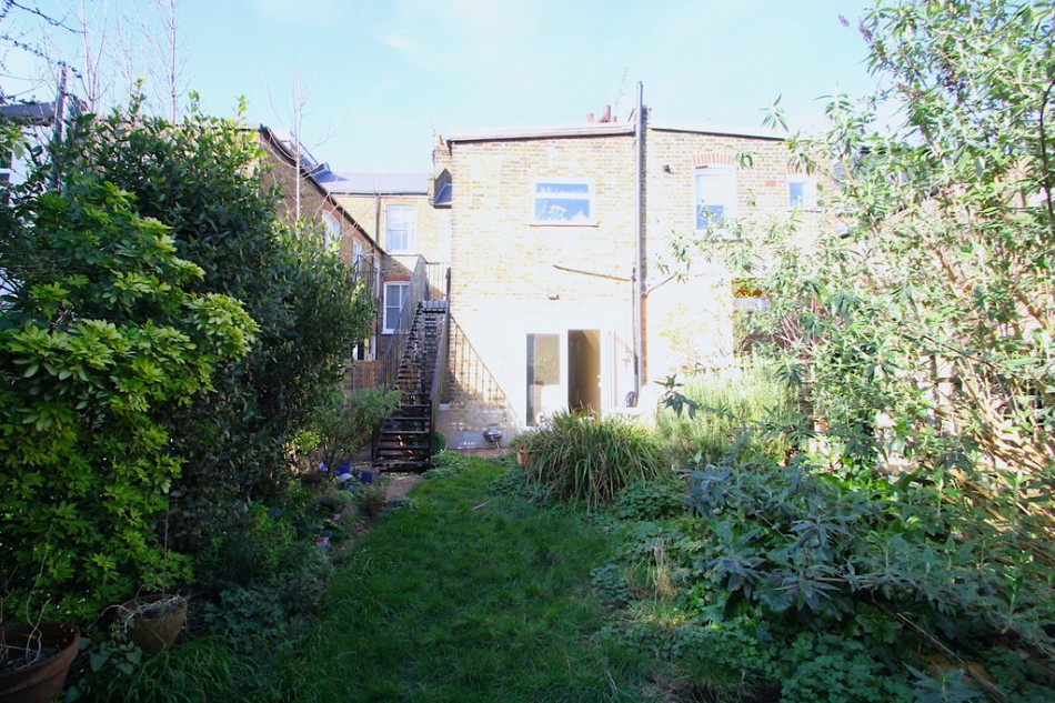 Images for Falkland Road, Harringey EAID:a715bec80fa7dfbe68cbc907ead71bf4 BID:1